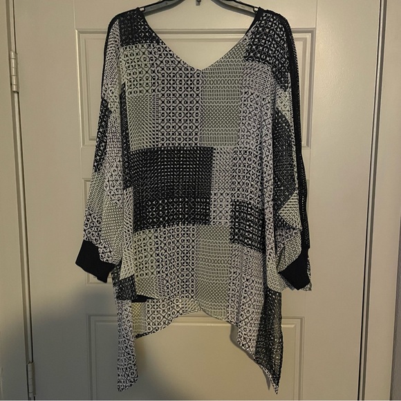 Patchwork Patterned Blouse - Picture 3 of 5